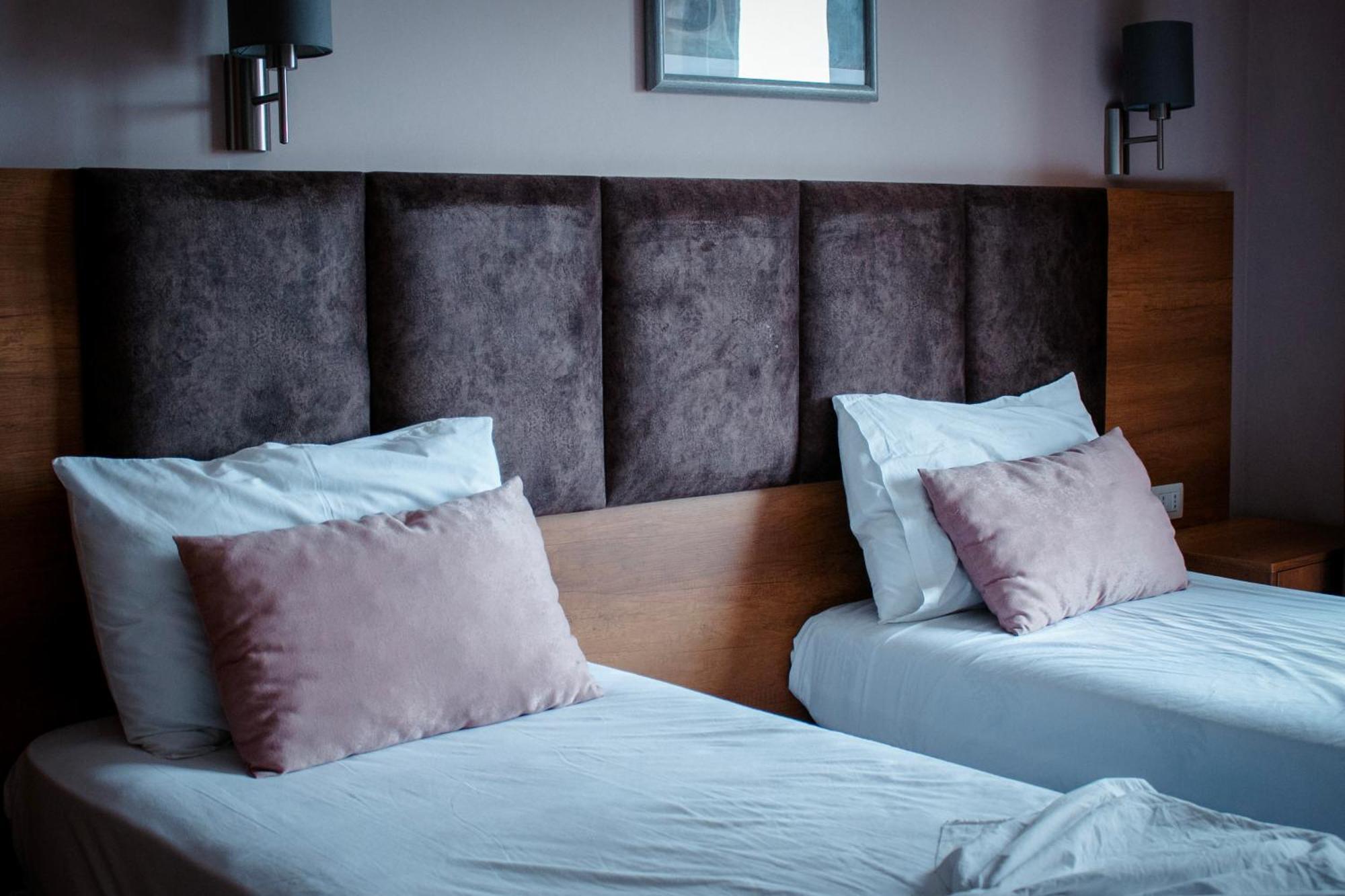Hotel Fron Саранда Екстер'єр фото